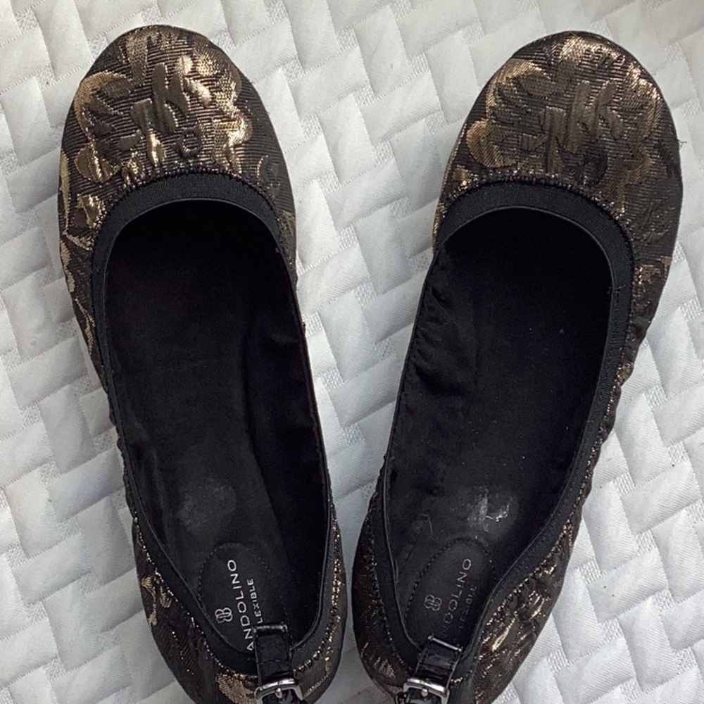 Bandolino Black and Gold Patterned Flats - Picture 2 of 5